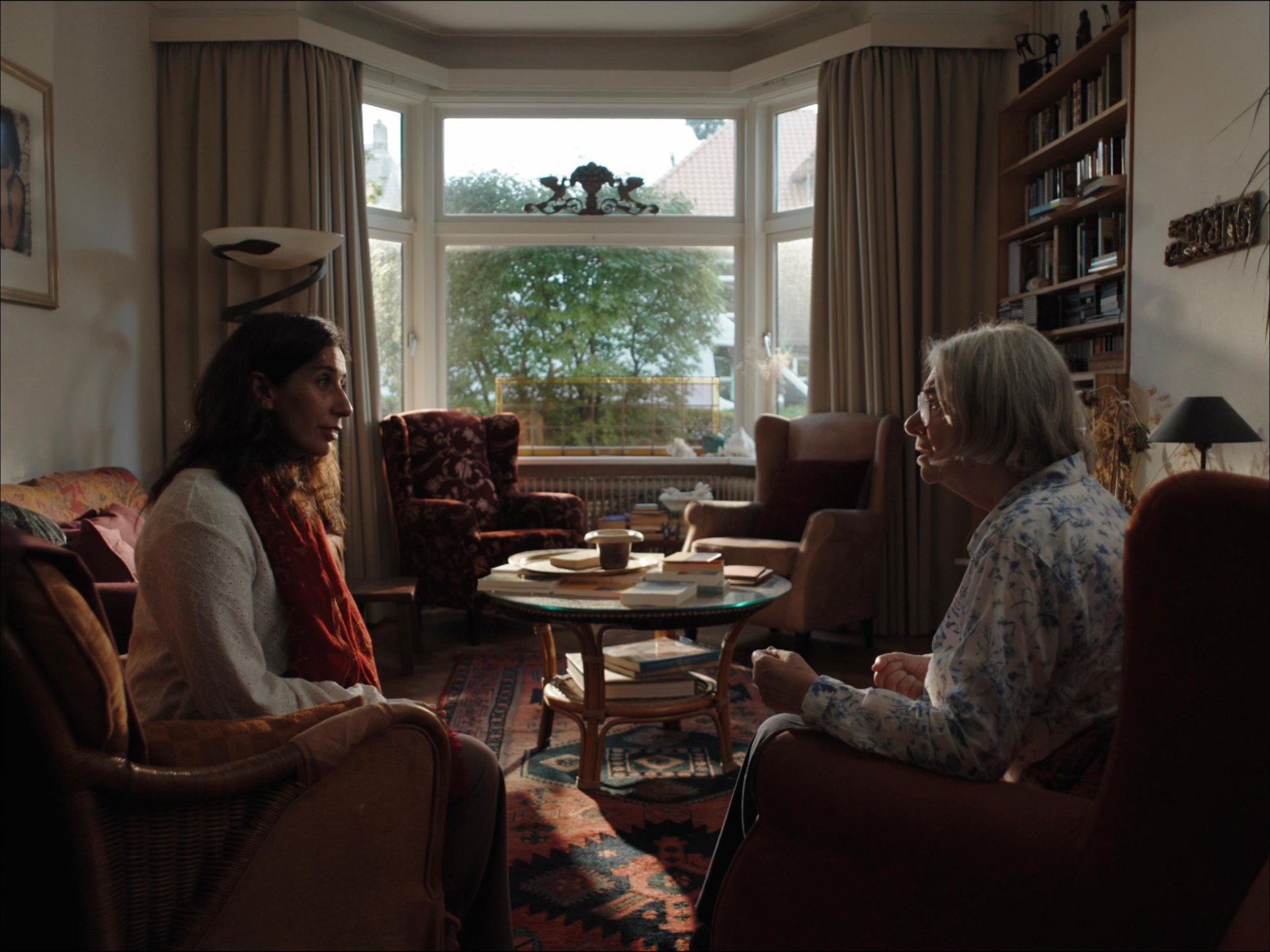 Tamara Markus en Frieda Pittoors in Zorg